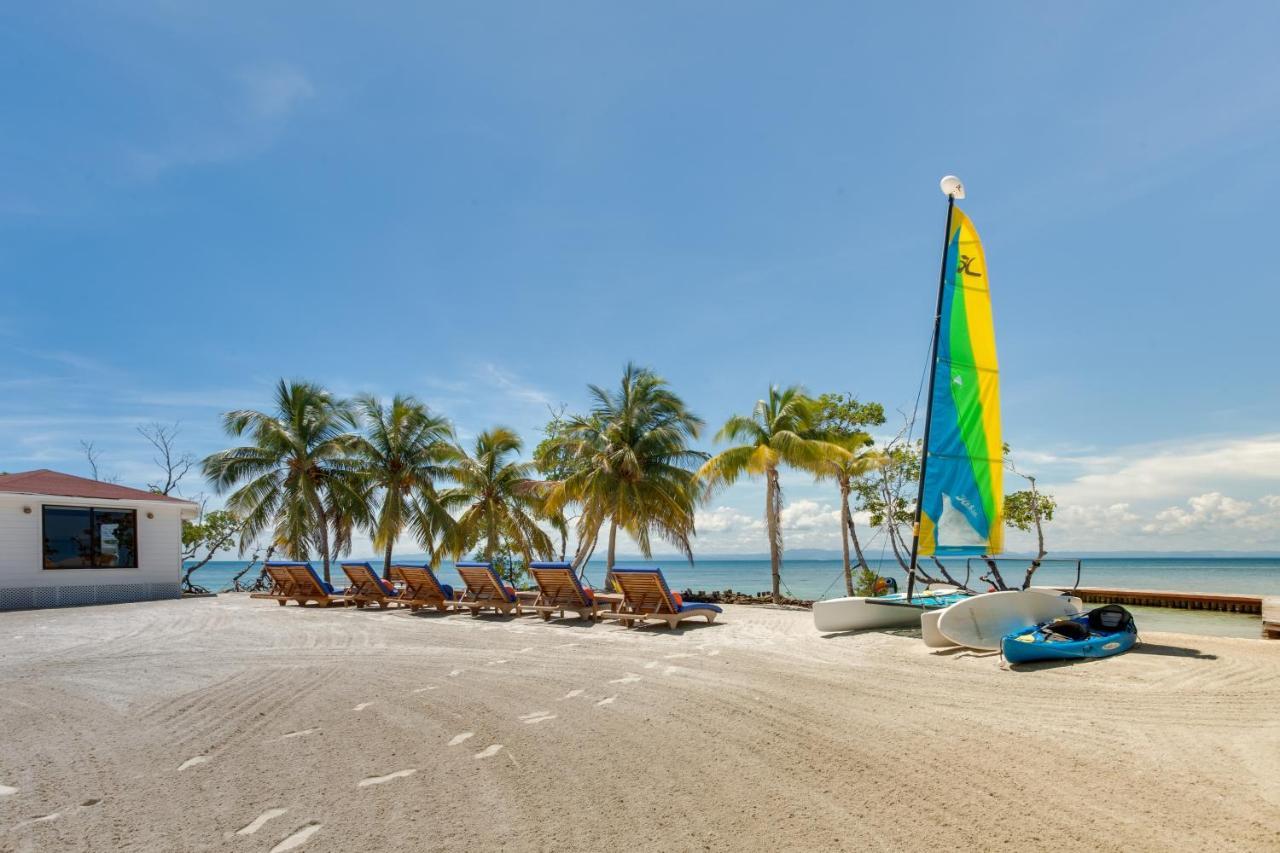 Royal Belize Hotel Thatch Caye Buitenkant foto