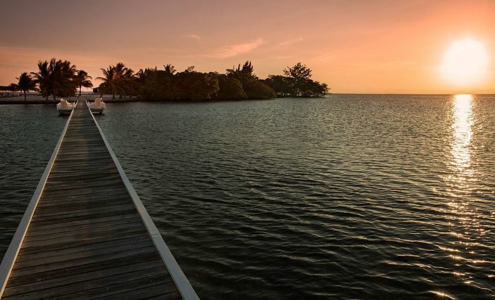 Royal Belize Hotel Thatch Caye Buitenkant foto