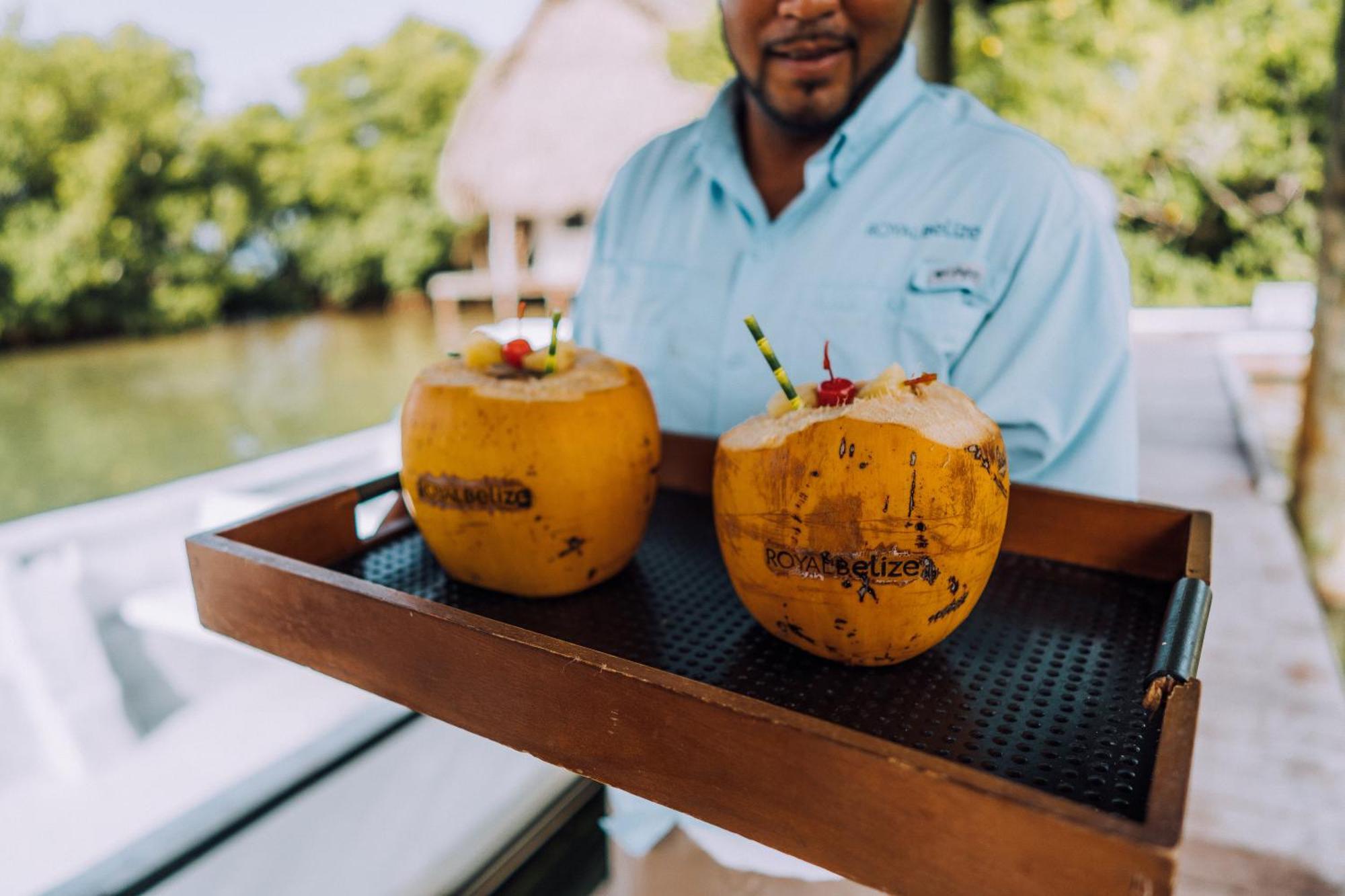 Royal Belize Hotel Thatch Caye Buitenkant foto